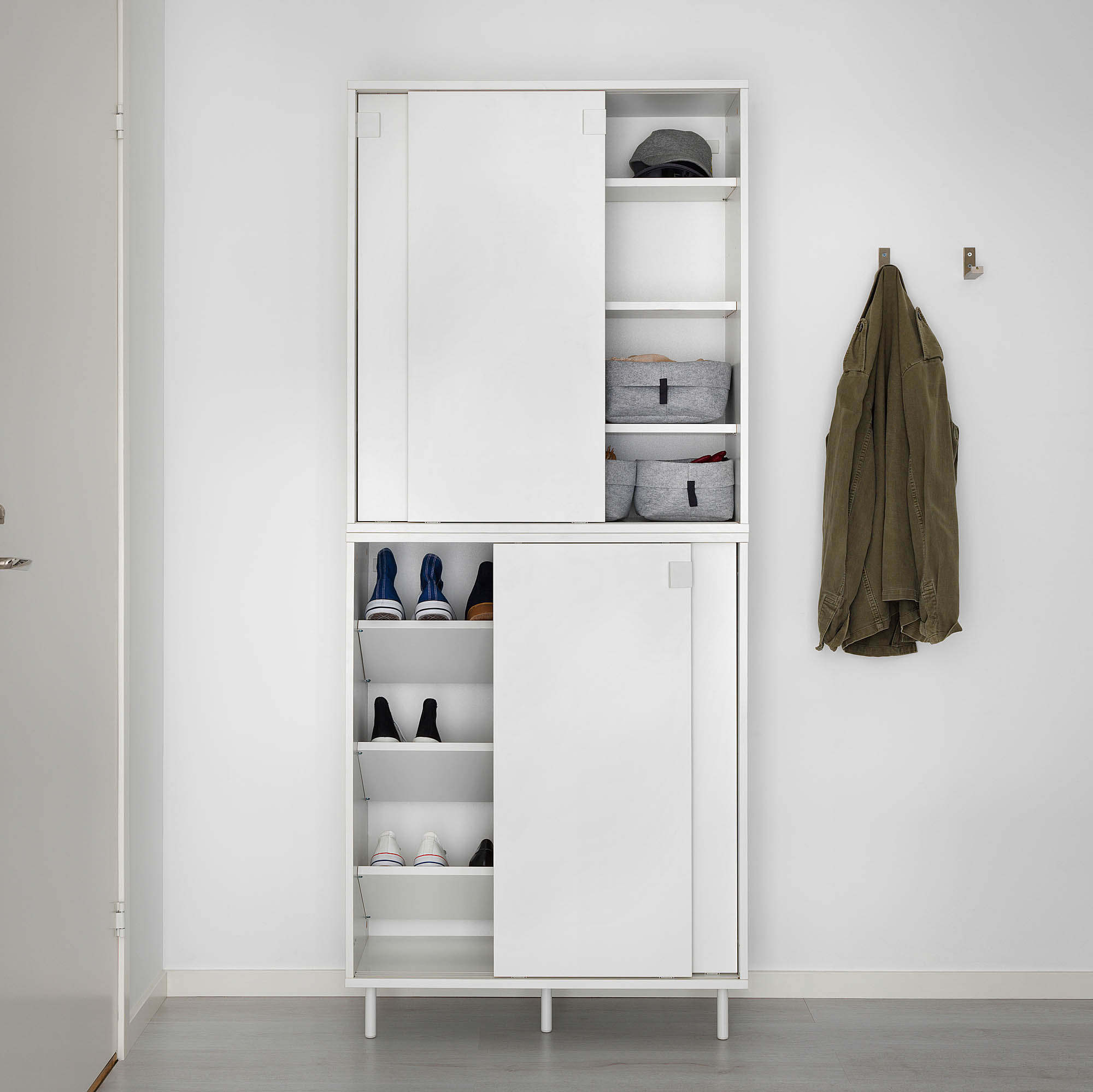 MACKAPÄR model shoe cabinet