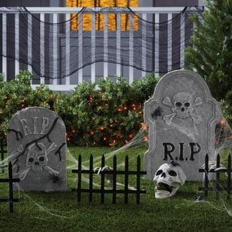 Target 18 Piece Cemetery Scene Setter Kit Halloween
