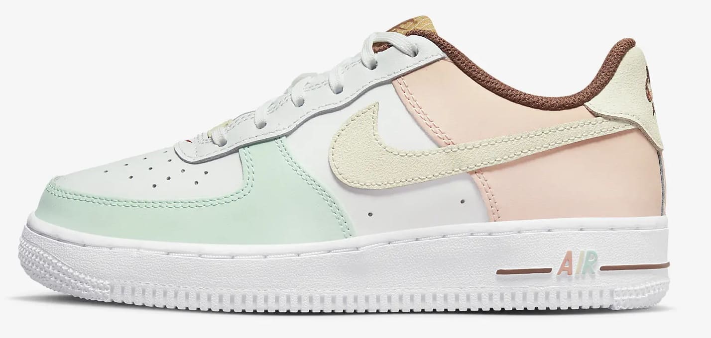 Nike Air Force 1 LV8