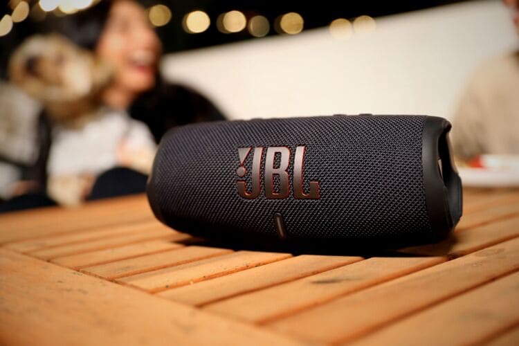 Best Buy JBL - CHARGE5 Portable Waterproof Speaker with Powerbank