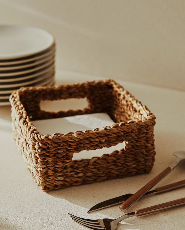 ZARA HOME SQUARE WOVEN BASKET WITH HANDLES