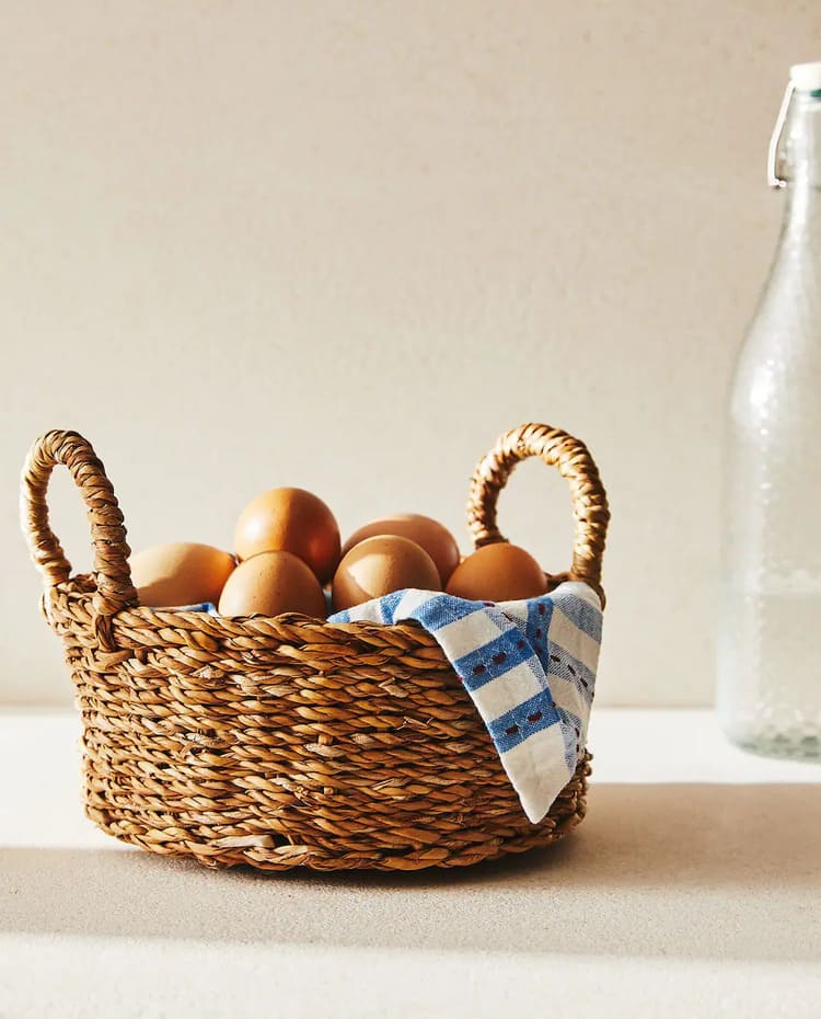 WOVEN BASKET WITH HANDLES