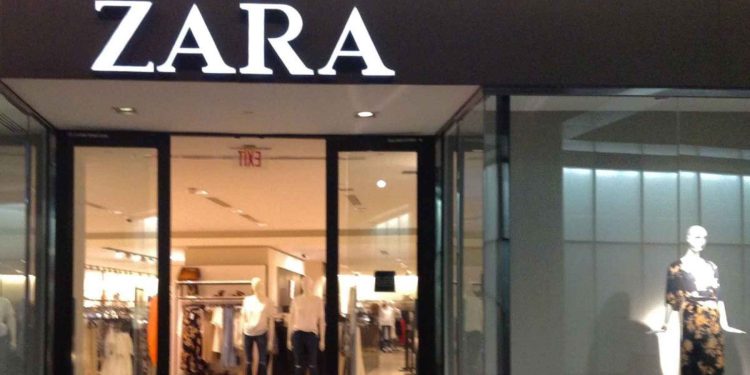 Zara coats fashion trend 2023