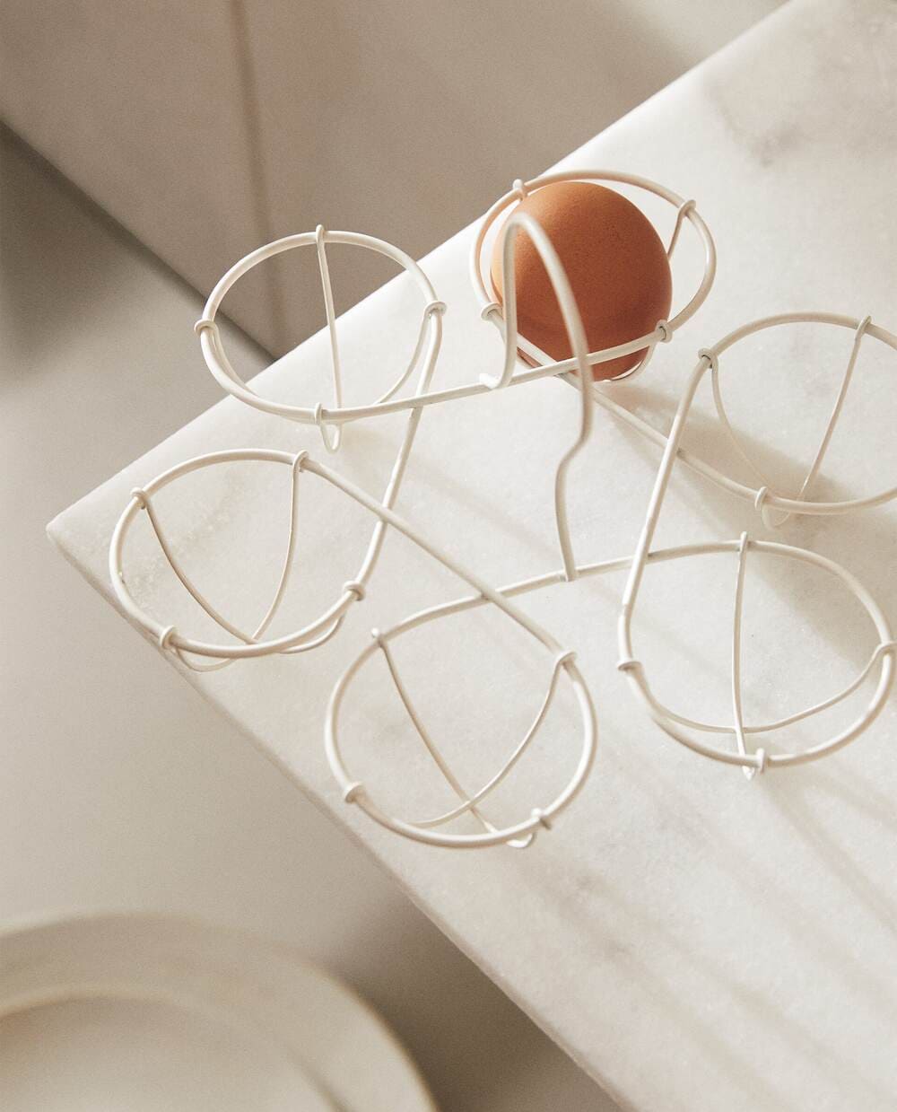 ZARA HOME LACQUERED METAL EGG HOLDER