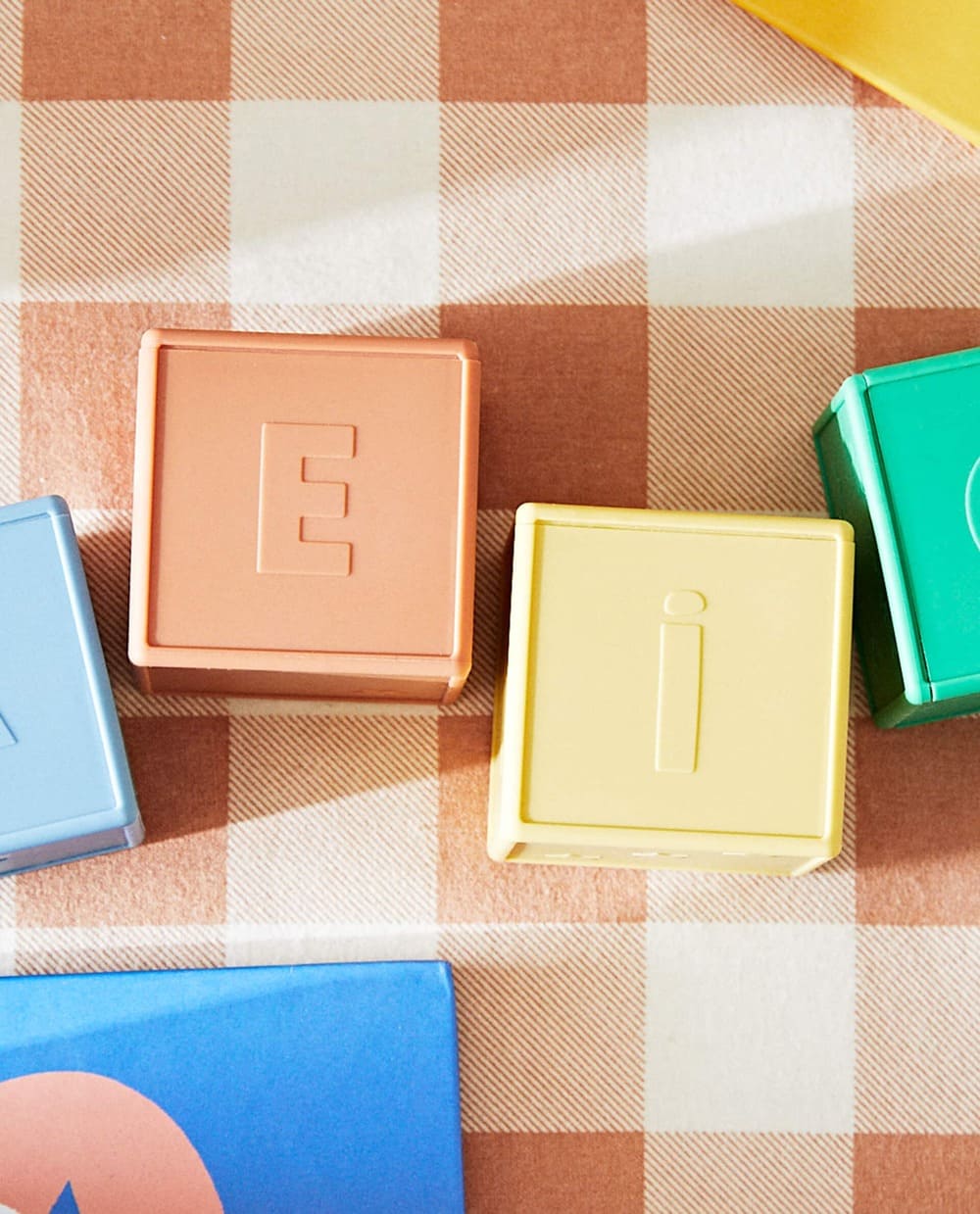 ZARA HOME VOWEL CUBES