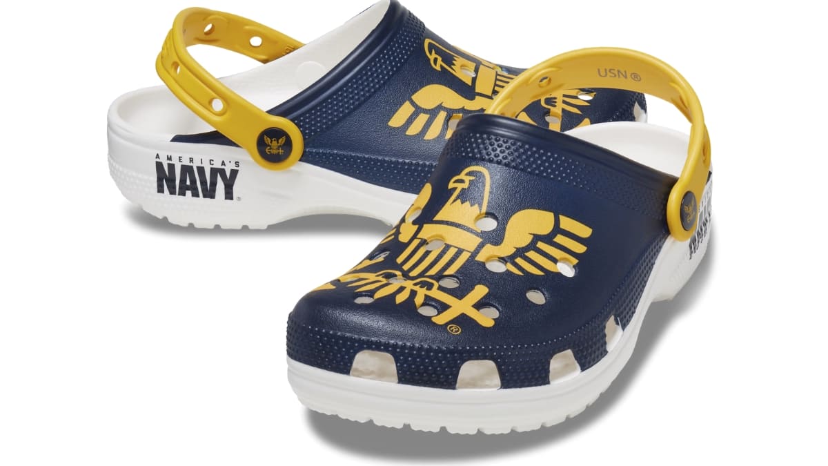 CLASSIC US NAVY CLOG FROM CROCS
