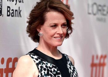You'll be flabbergasted when you find out how tall Sigourney Weaver, the Avatar actress