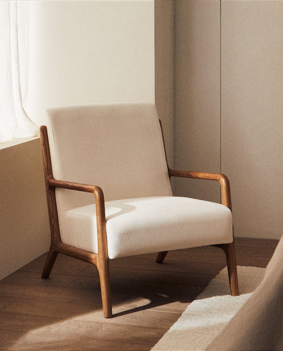 Zara Home Ash Wood and linen armchair