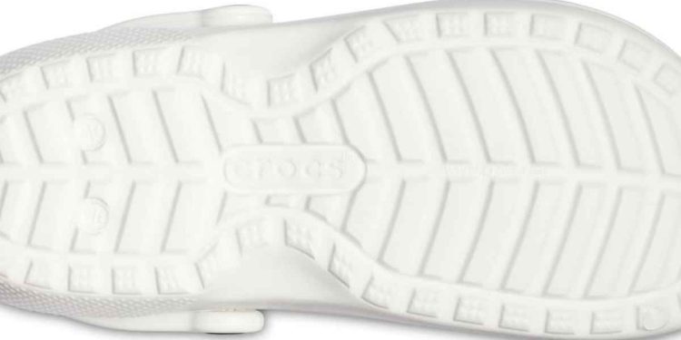 Craze over Crocs padded boots for less than $57